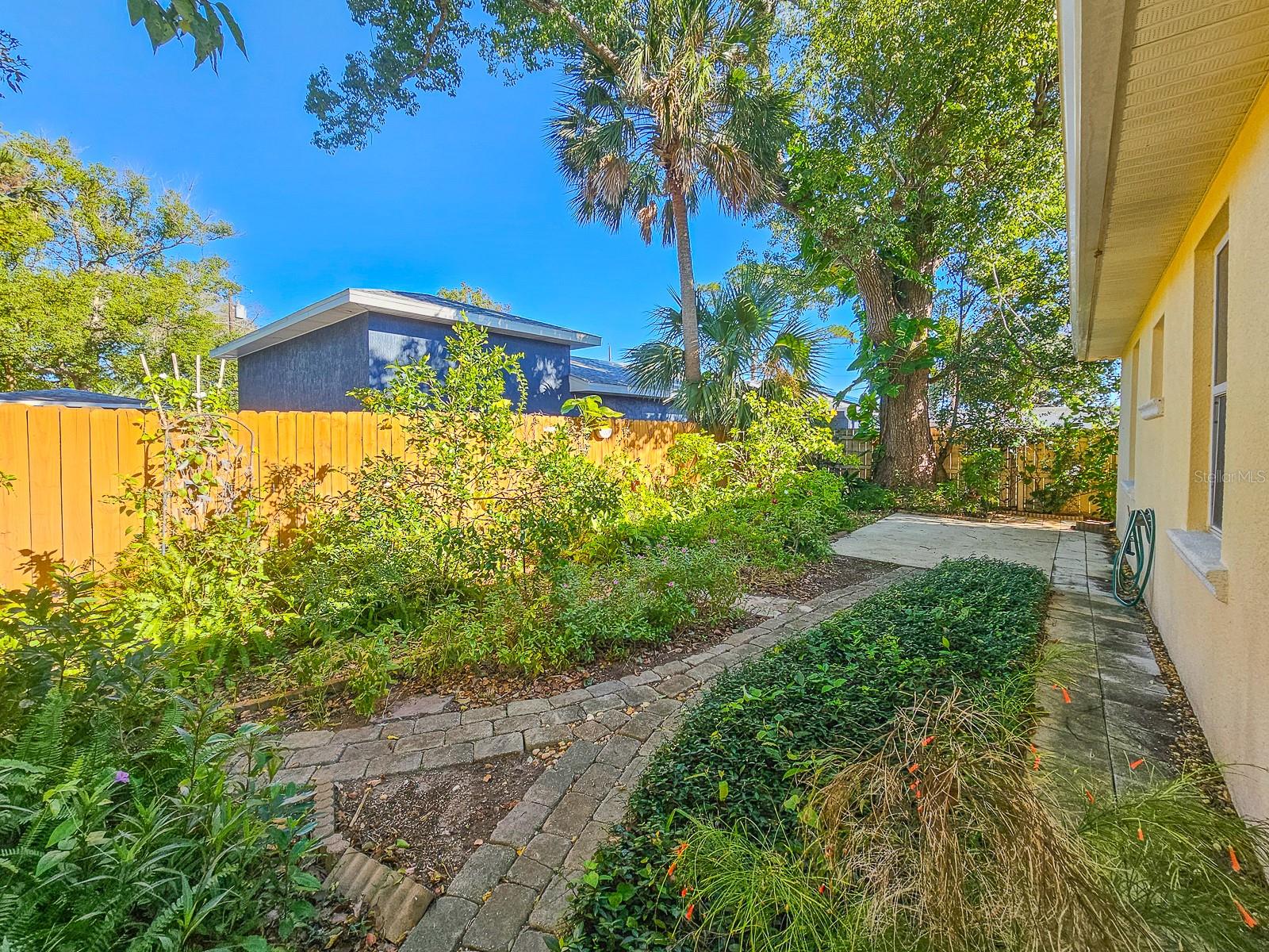 MASON & CARSWELLS HOLLY HILL - Residential