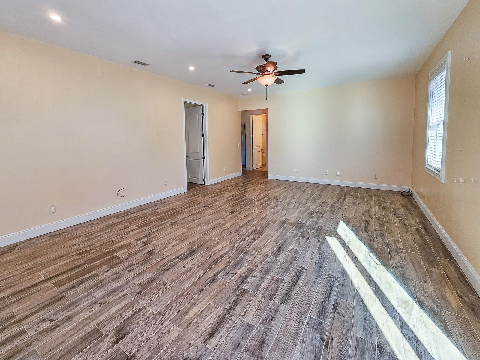 MASON & CARSWELLS HOLLY HILL - Residential