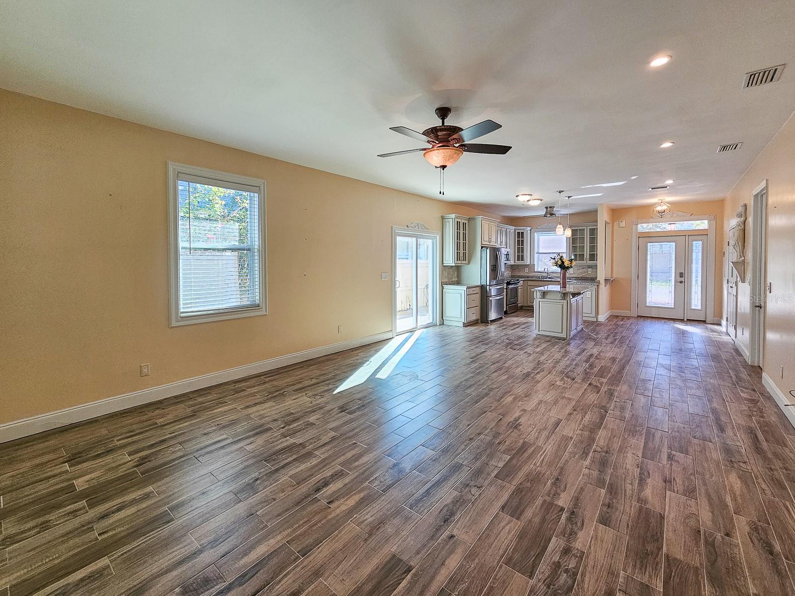 MASON & CARSWELLS HOLLY HILL - Residential