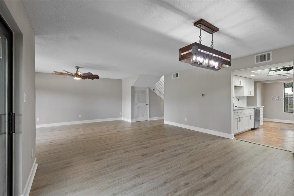 BAY VILLA CONDO - Residential