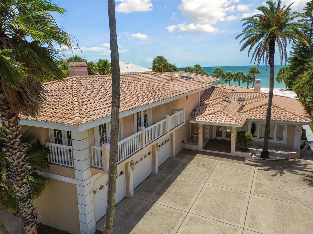 Photo of 1520 Gulf Boulevard, Belleair Beach, FL 33786 (MLS # TB8542071)
