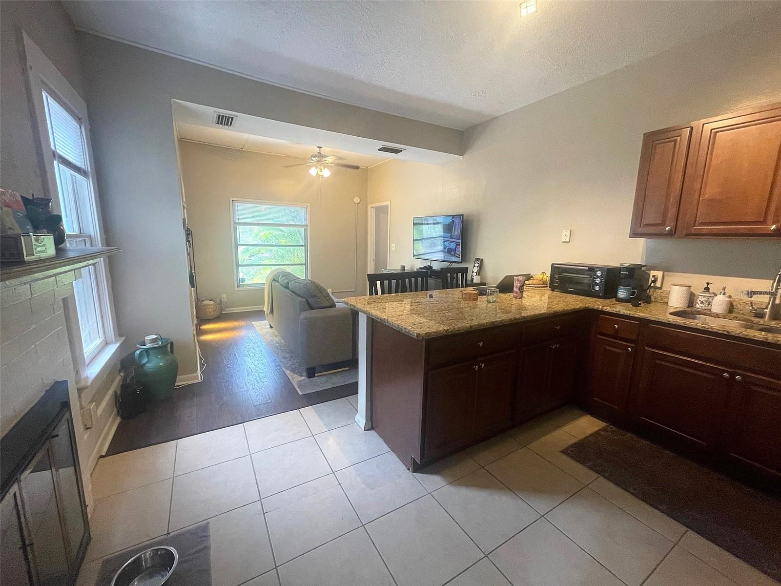 SPRING HILL REV - Residential Lease