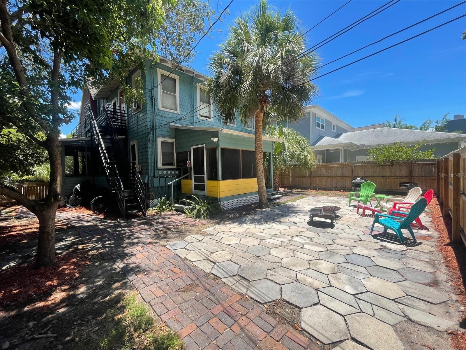 SPRING HILL REV - Residential Lease