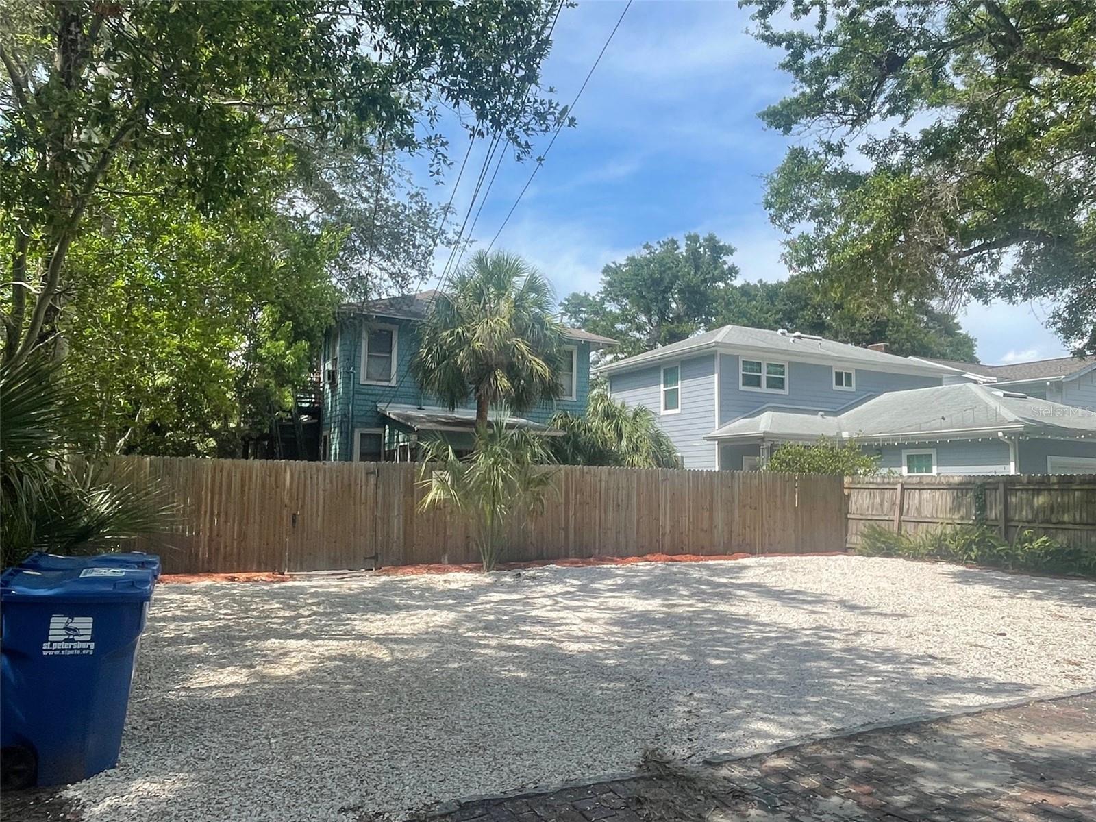 SPRING HILL REV - Residential Lease