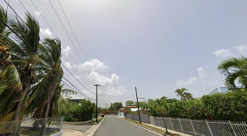 304 AVE LA PARGUERA