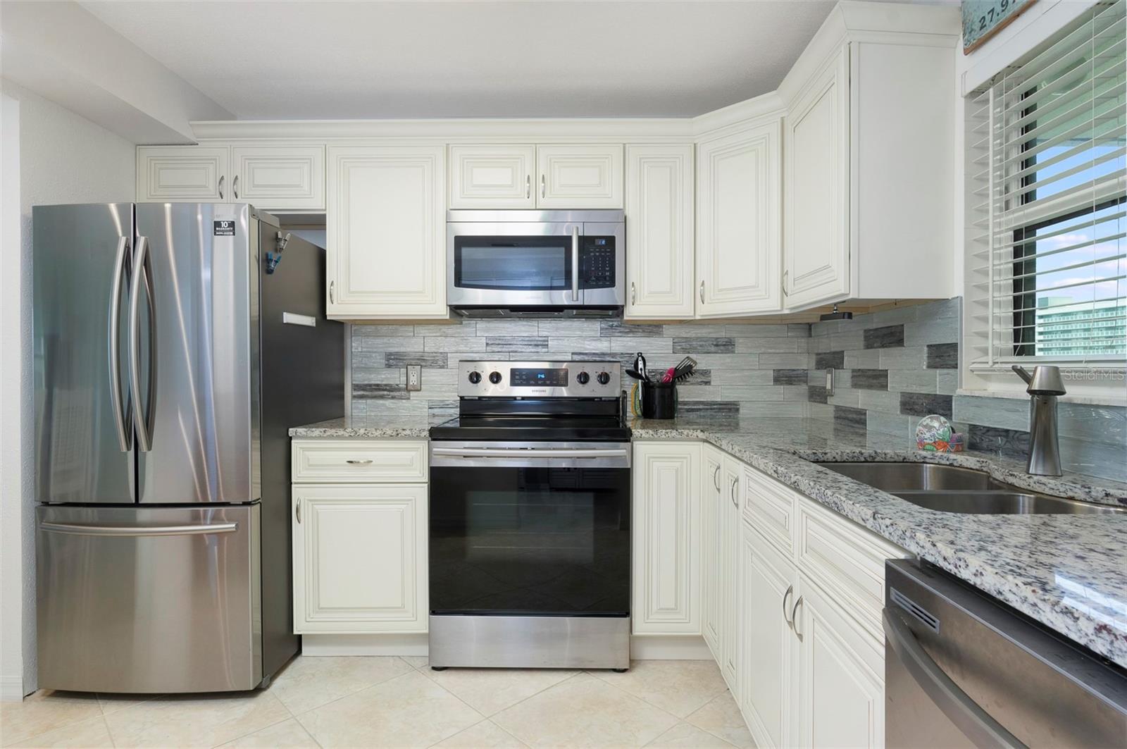 1230 GULF BOULEVARD 608