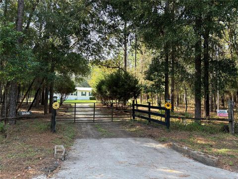 A home in DUNNELLON