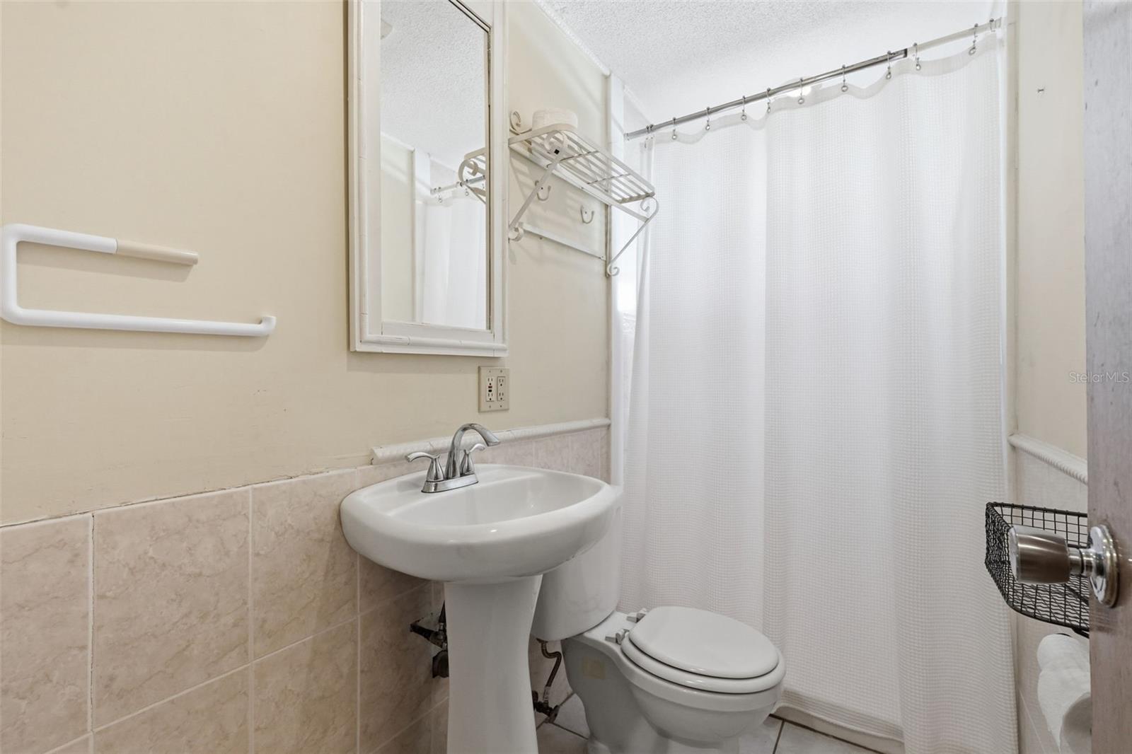 HOLIDAY LAKE ESTATES - Residential