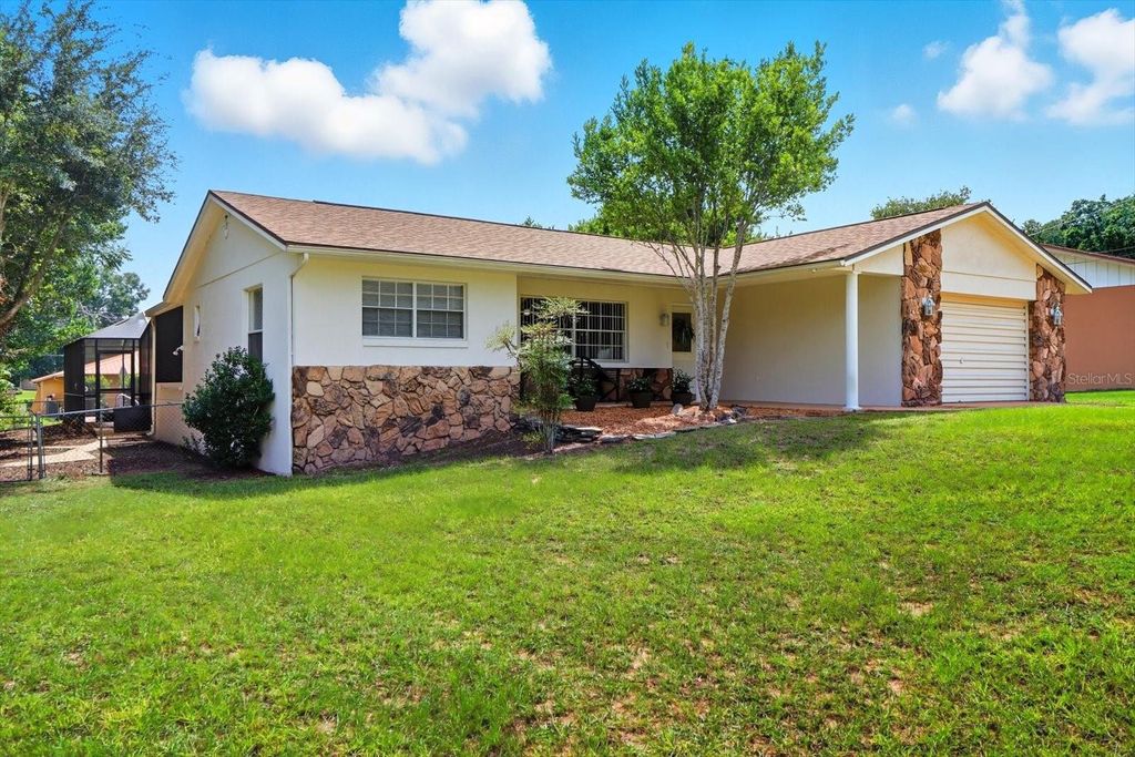 Photo of 305 Edison St, Inverness, FL 34452 (MLS # G5102033)