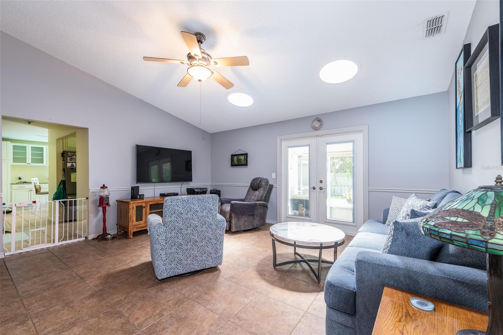 Florida Shores 03 - Residential