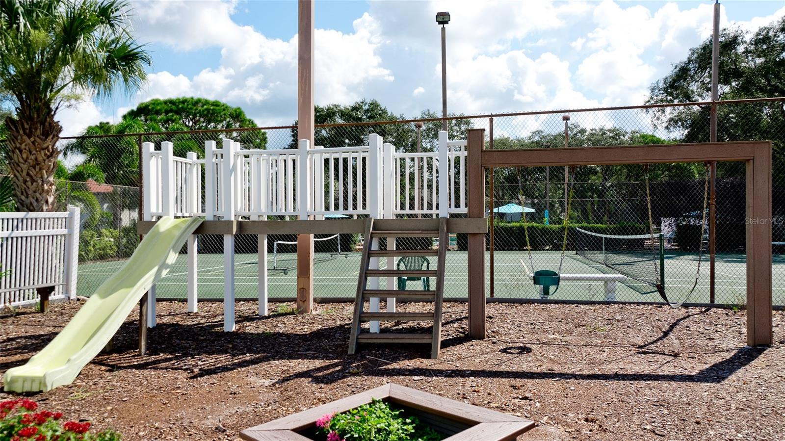 SHOREWALK BATH & TENNIS CLUB 17 - Residential