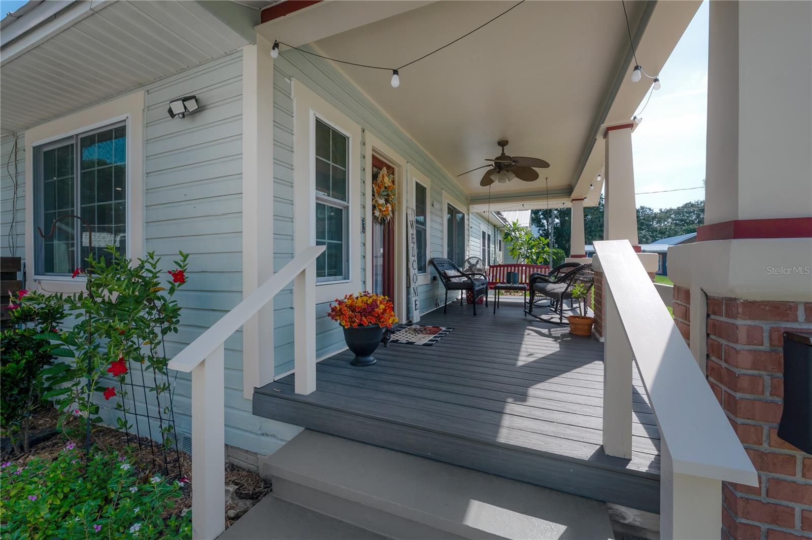 203 W FRIERSON AVENUE