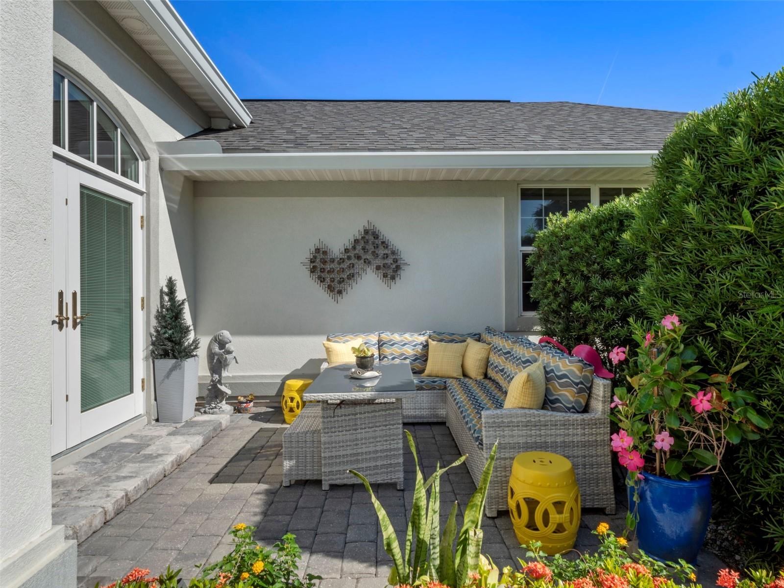 YACHT CLUB ISLAND ESTATE - Residential