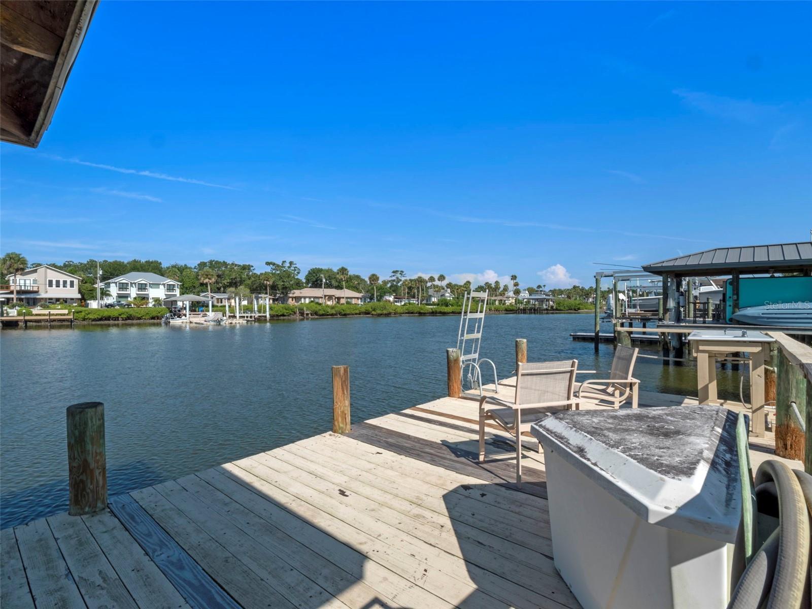 YACHT CLUB ISLAND ESTATE - Residential
