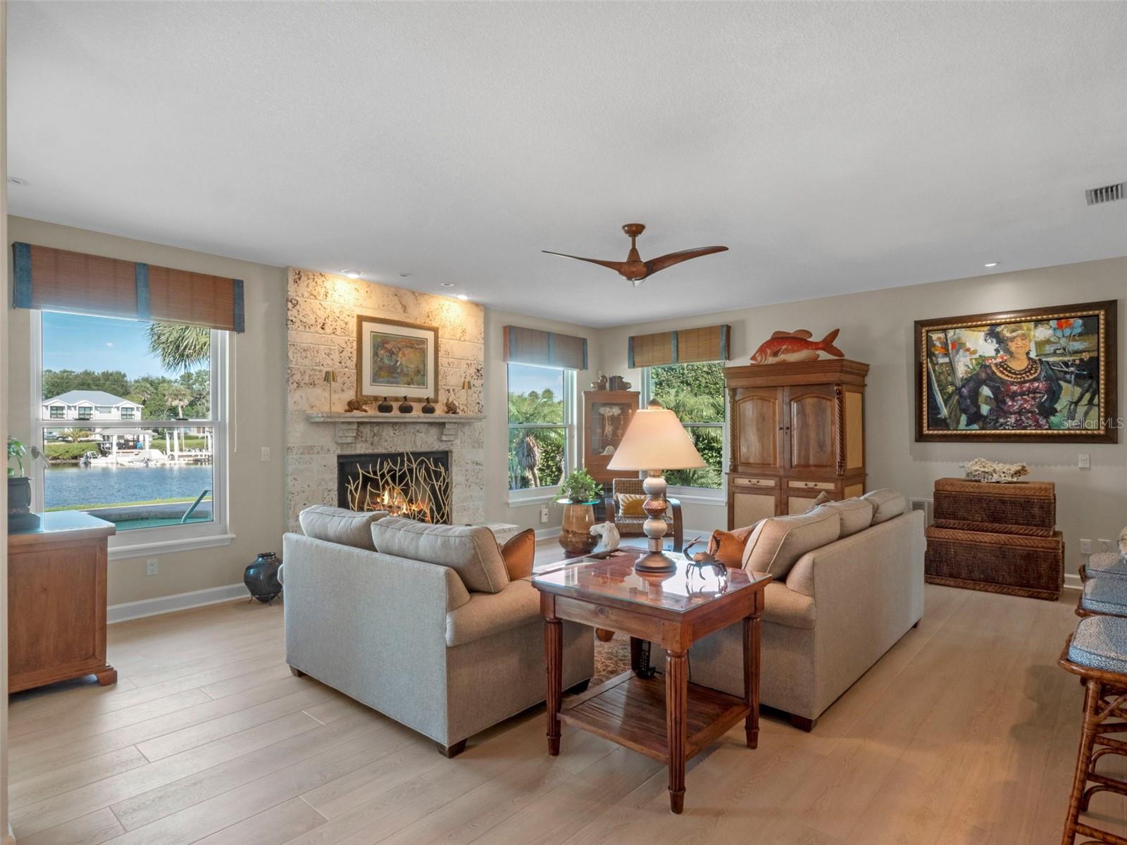 YACHT CLUB ISLAND ESTATE - Residential