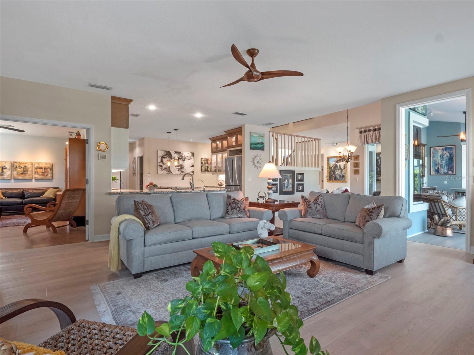YACHT CLUB ISLAND ESTATE - Residential