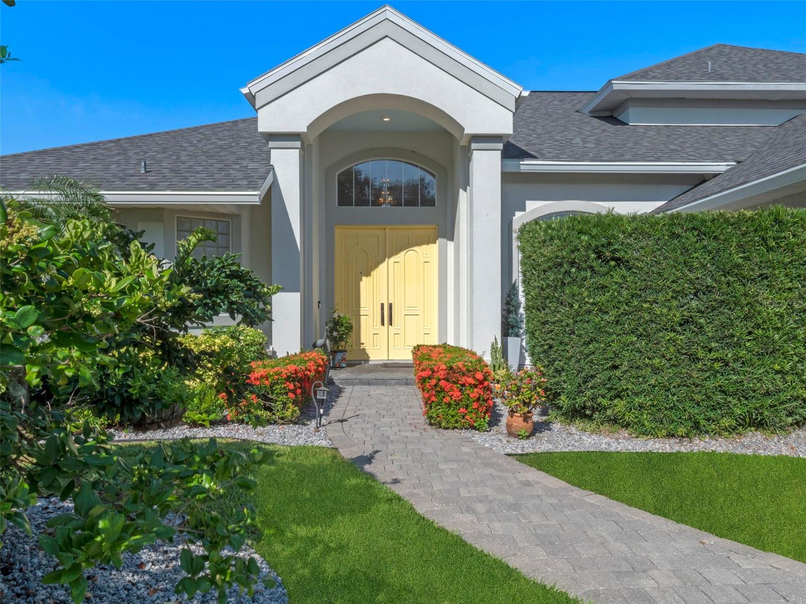 YACHT CLUB ISLAND ESTATE - Residential