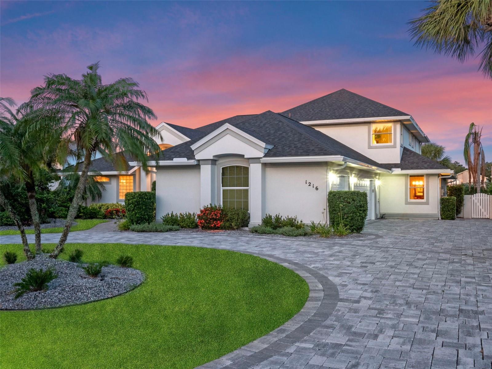 YACHT CLUB ISLAND ESTATE - Residential
