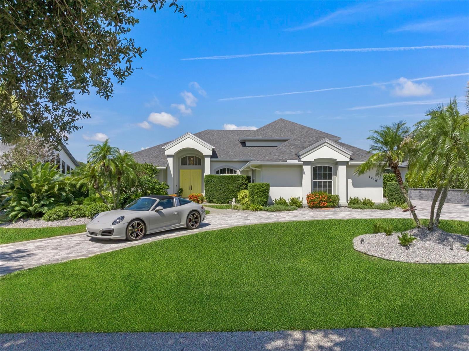 YACHT CLUB ISLAND ESTATE - Residential