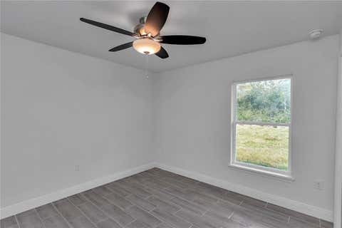 Tiny photo for 17540 SW 17th Circle, Ocala, FL 34473 (MLS # OM729564)