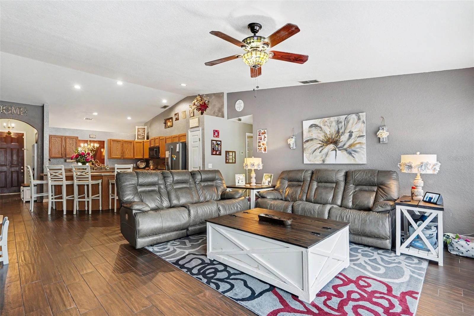 423 MAJESTIC GARDENS BLVD