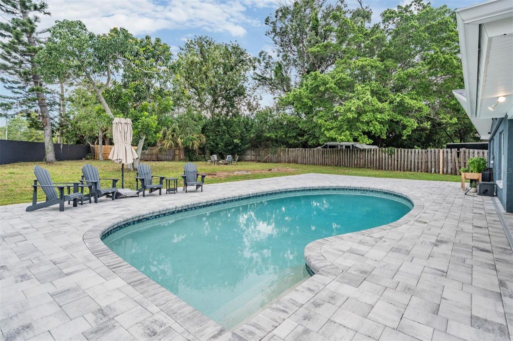 Photo of 2700 Woodmere Ct, Clearwater, FL 33761 (MLS # TB8410389)