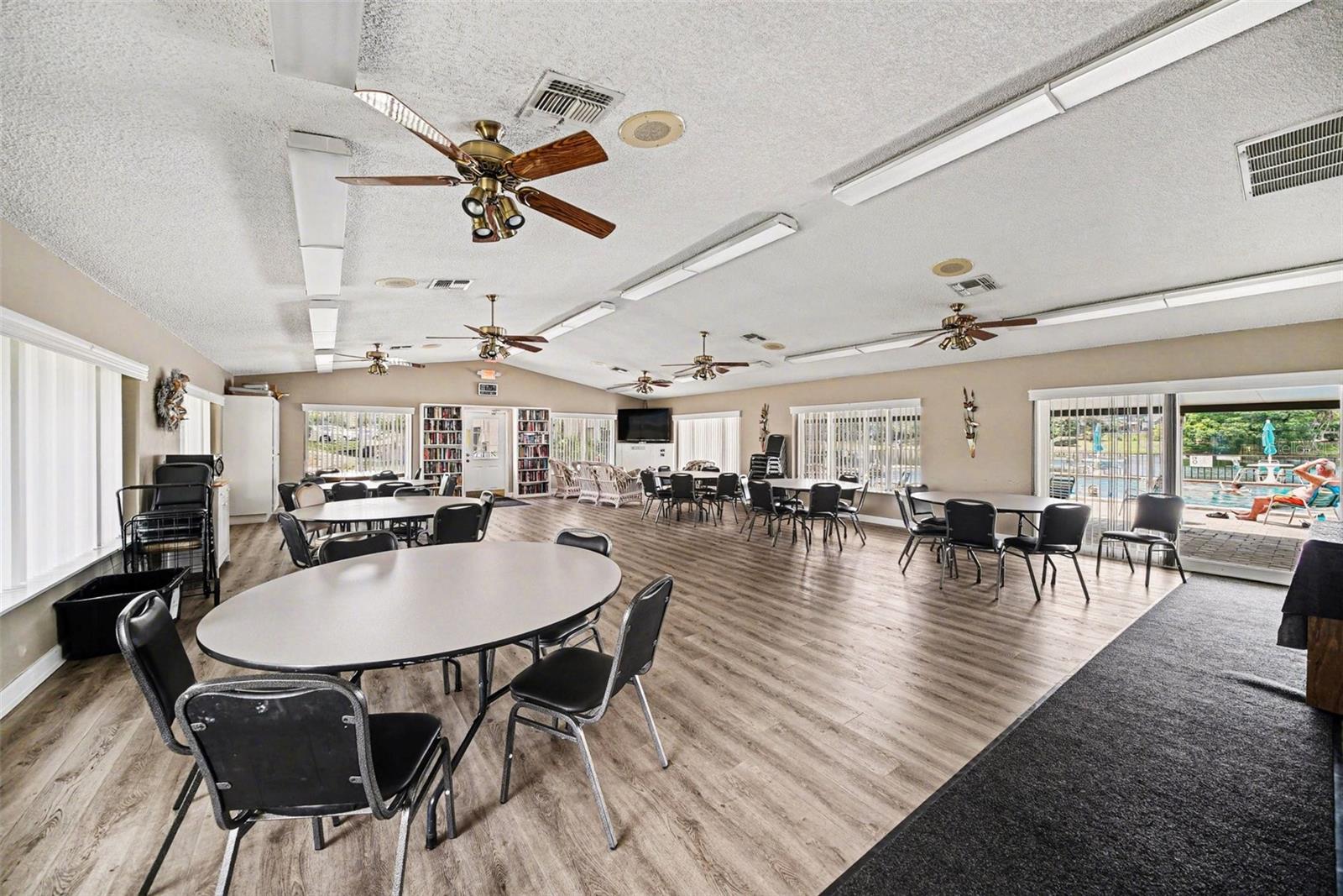 PINE RIDGE AT PALM HARBOR CONDO - Residential