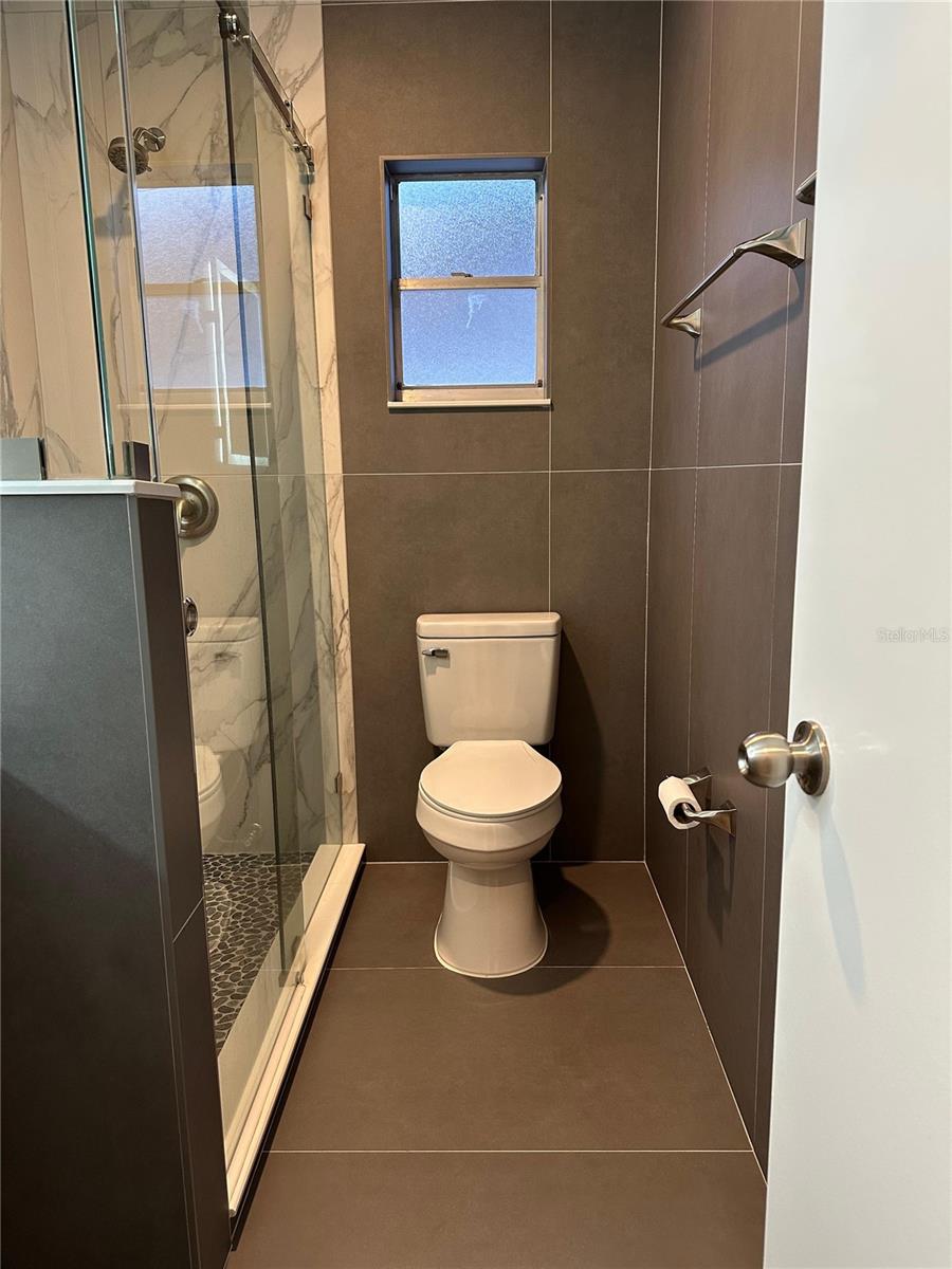 BLOOMINGDALE SEC C UNIT 2 - Residential Lease