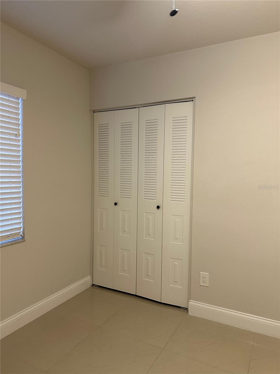 BLOOMINGDALE SEC C UNIT 2 - Residential Lease