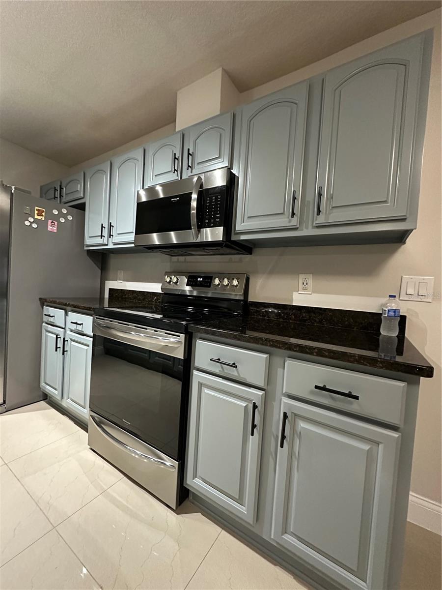 BLOOMINGDALE SEC C UNIT 2 - Residential Lease