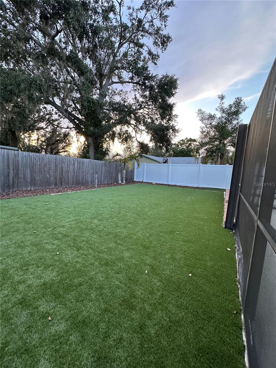 BLOOMINGDALE SEC C UNIT 2 - Residential Lease