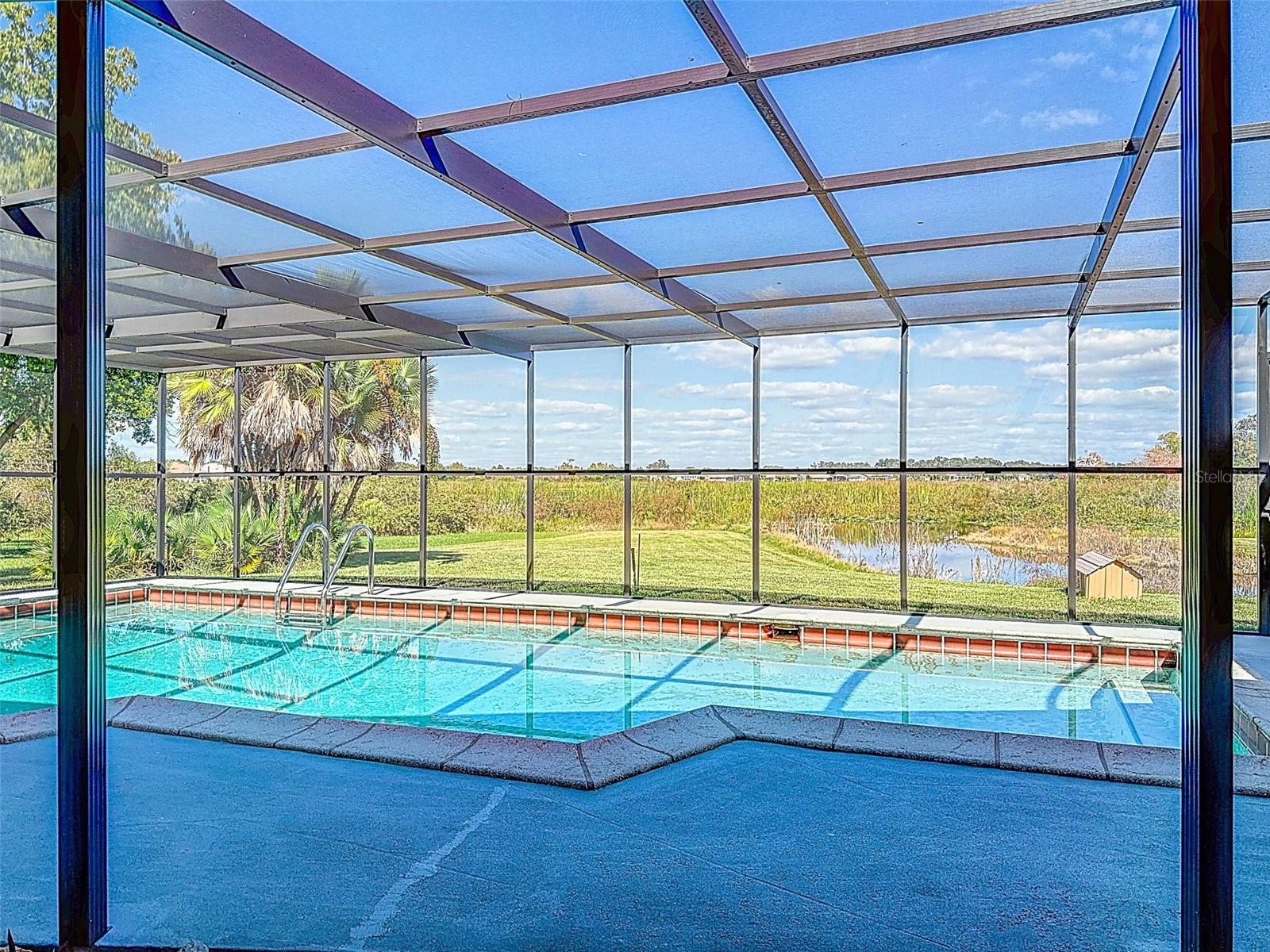 ROLLING HILLS LAKE - Residential