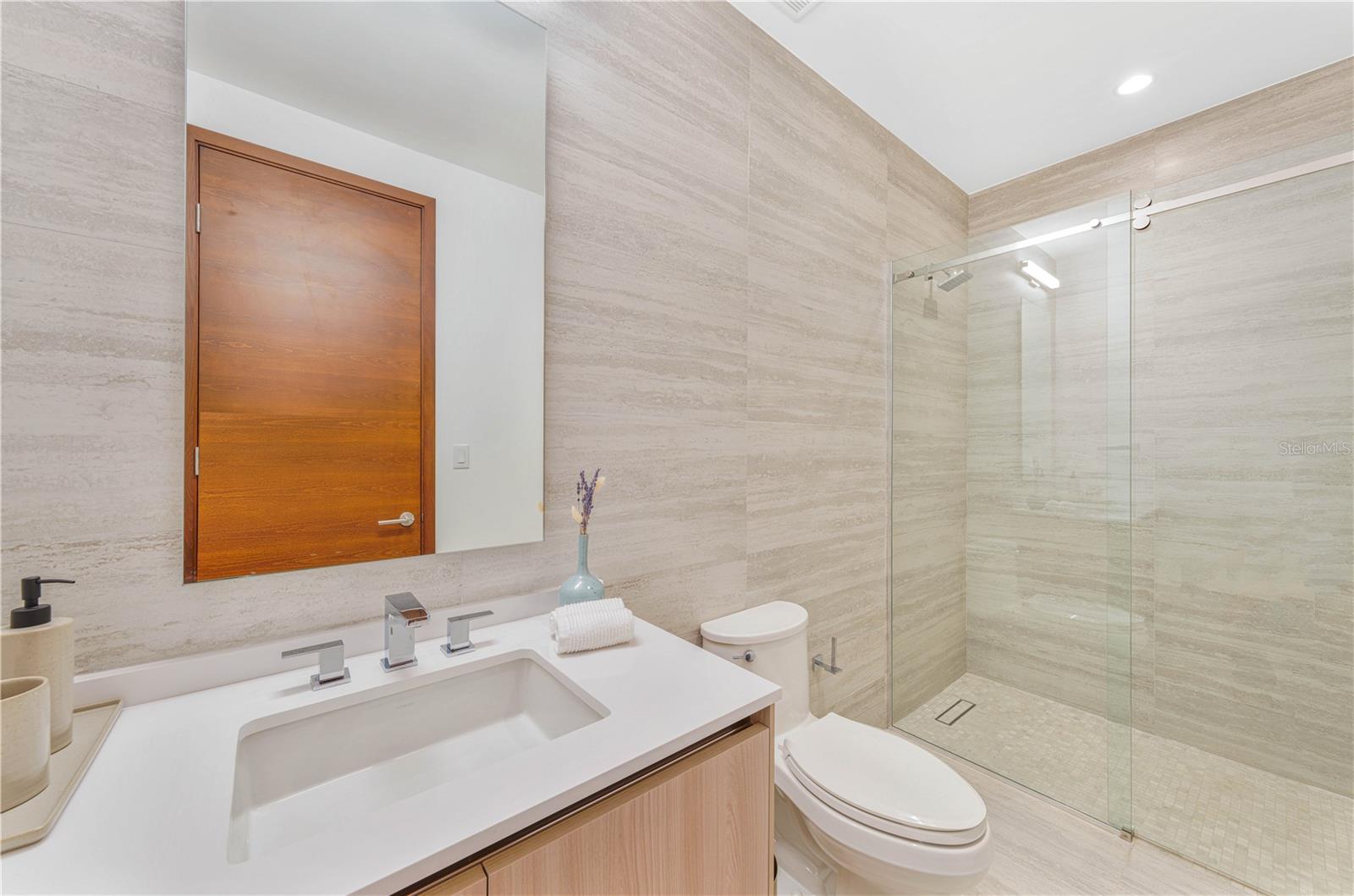 THE ISLES - Residential