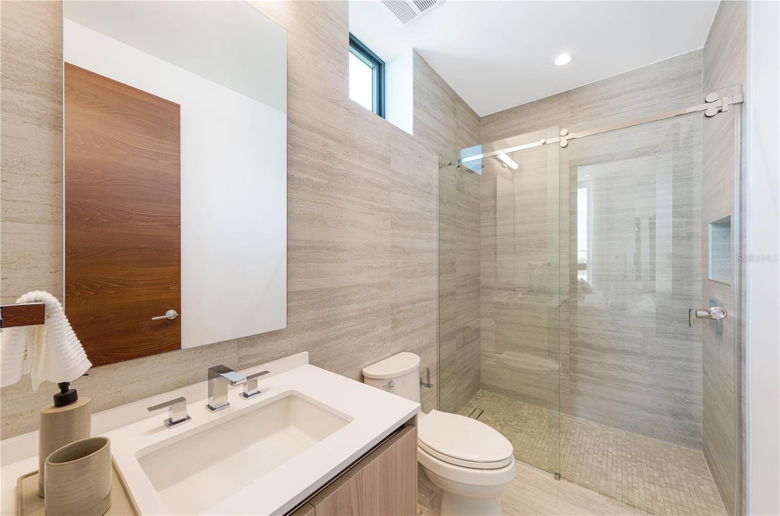 THE ISLES - Residential