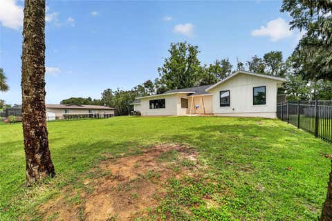 Tiny photo for 232 SE Kings Bay Dr, Crystal River, FL 34429 (MLS # OM729559)