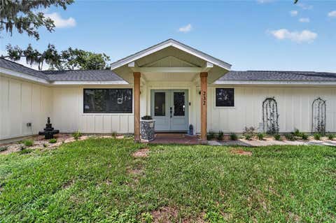 Tiny photo for 232 SE Kings Bay Dr, Crystal River, FL 34429 (MLS # OM729559)