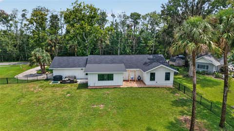 Tiny photo for 232 SE Kings Bay Dr, Crystal River, FL 34429 (MLS # OM729559)