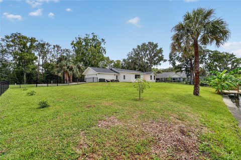 Tiny photo for 232 SE Kings Bay Dr, Crystal River, FL 34429 (MLS # OM729559)