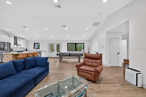 Tiny photo for 232 SE Kings Bay Dr, Crystal River, FL 34429 (MLS # OM729559)