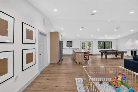 Tiny photo for 232 SE Kings Bay Dr, Crystal River, FL 34429 (MLS # OM729559)