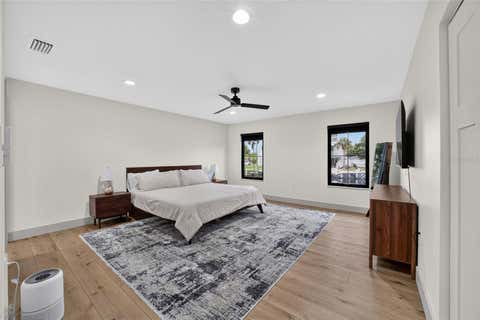 Tiny photo for 232 SE Kings Bay Dr, Crystal River, FL 34429 (MLS # OM729559)