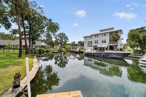 Tiny photo for 232 SE Kings Bay Dr, Crystal River, FL 34429 (MLS # OM729559)