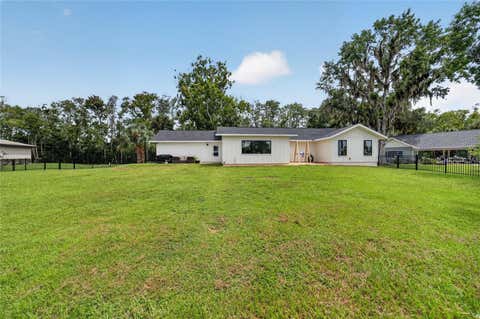 Tiny photo for 232 SE Kings Bay Dr, Crystal River, FL 34429 (MLS # OM729559)