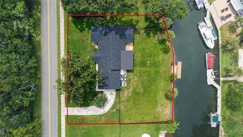 Tiny photo for 232 SE Kings Bay Dr, Crystal River, FL 34429 (MLS # OM729559)