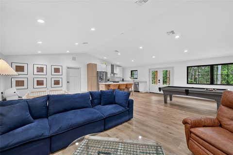 Tiny photo for 232 SE Kings Bay Dr, Crystal River, FL 34429 (MLS # OM729559)