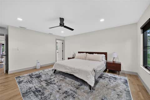 Tiny photo for 232 SE Kings Bay Dr, Crystal River, FL 34429 (MLS # OM729559)