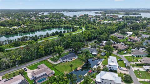 Tiny photo for 232 SE Kings Bay Dr, Crystal River, FL 34429 (MLS # OM729559)