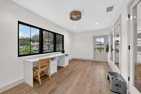 Tiny photo for 232 SE Kings Bay Dr, Crystal River, FL 34429 (MLS # OM729559)