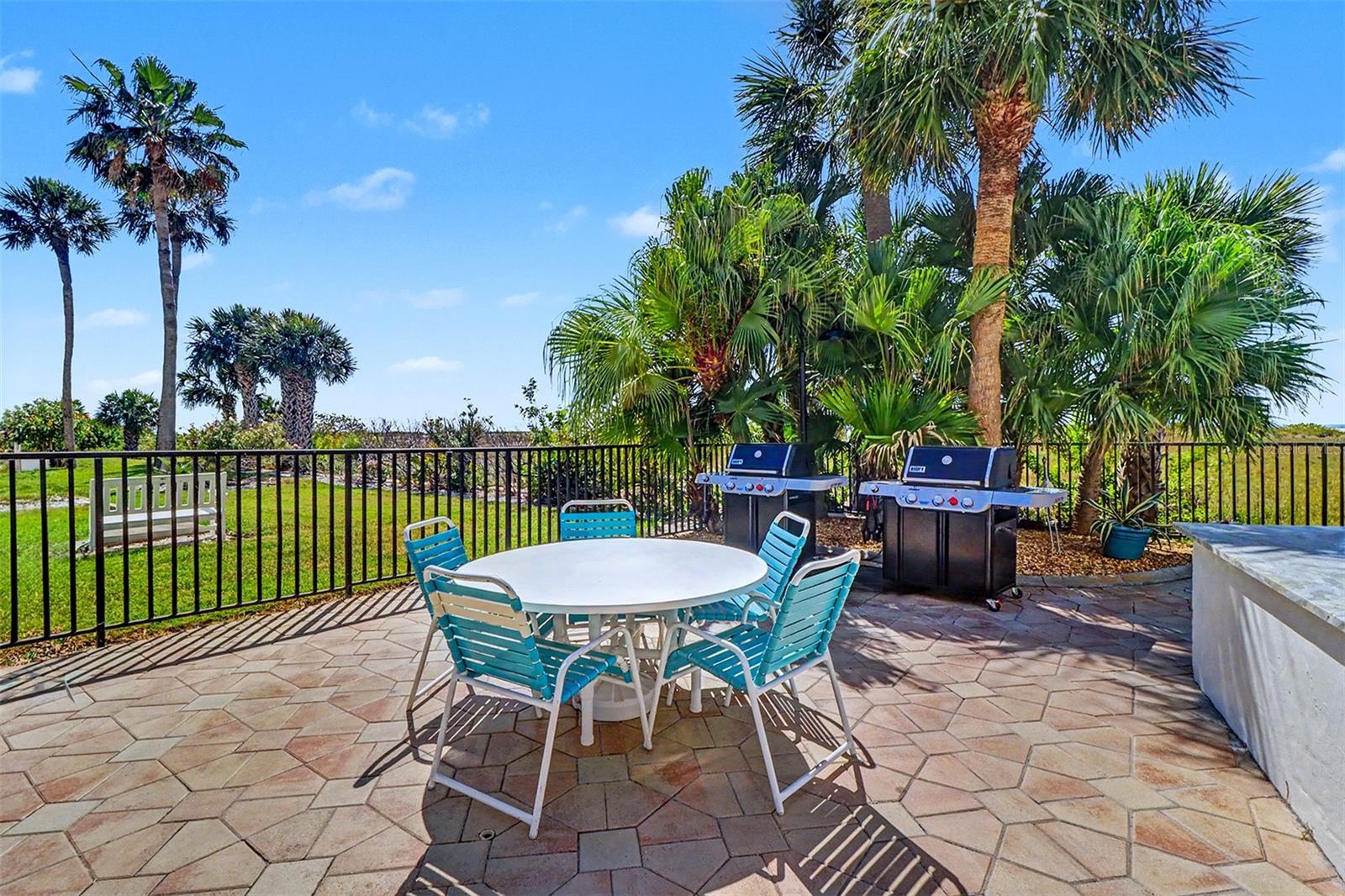 LANDMARK TOWERS 1 - Residential