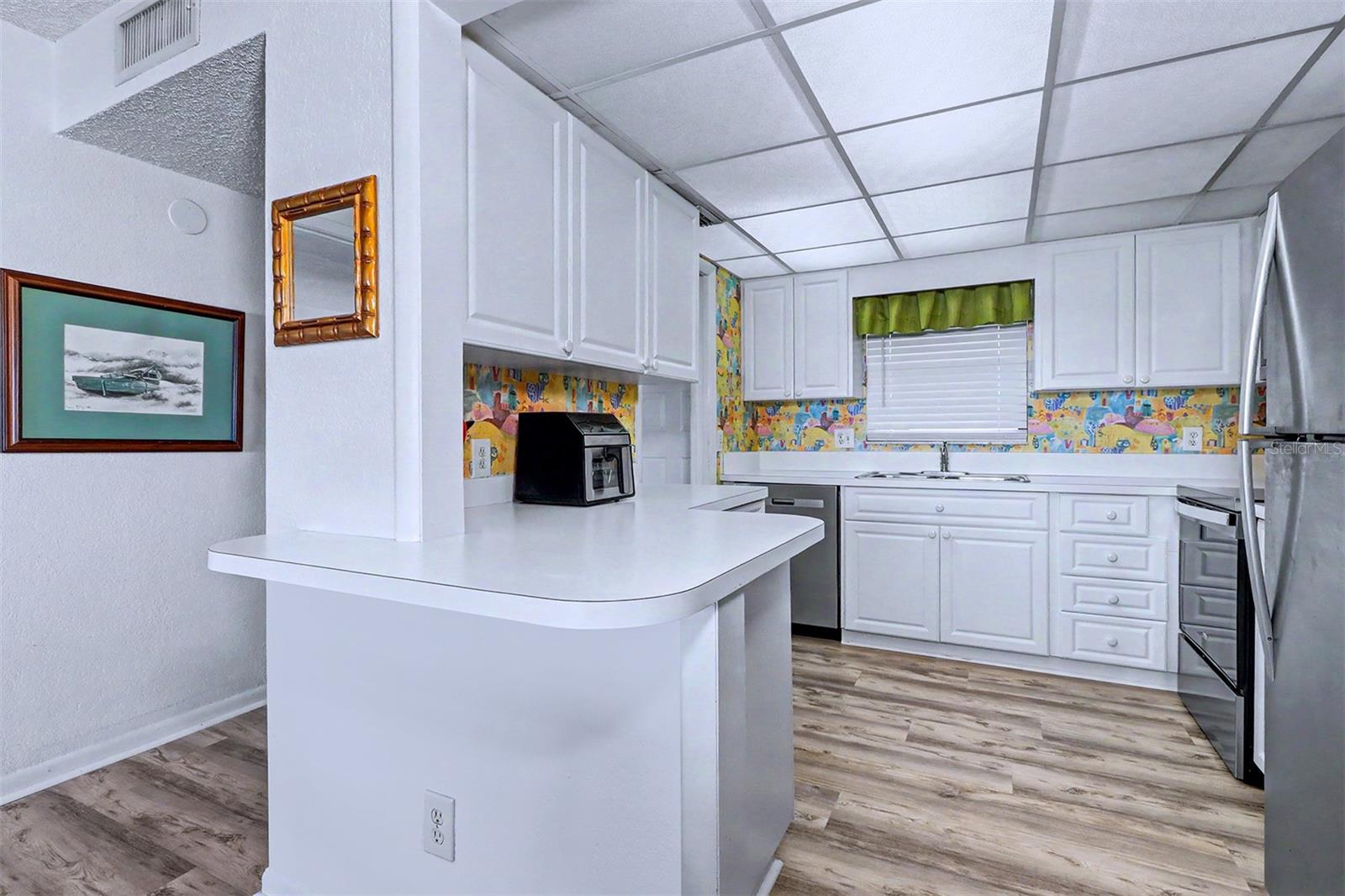 LANDMARK TOWERS 1 - Residential